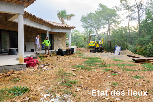 état des lieux devant la maison en travaux